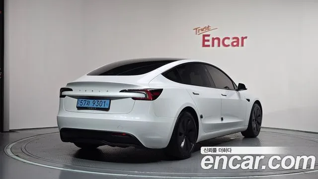 2024 Tesla Model 3, foto 2