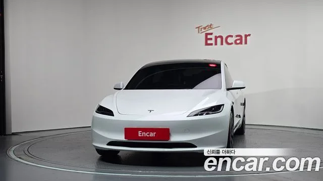 2024 Tesla Model 3, foto 3