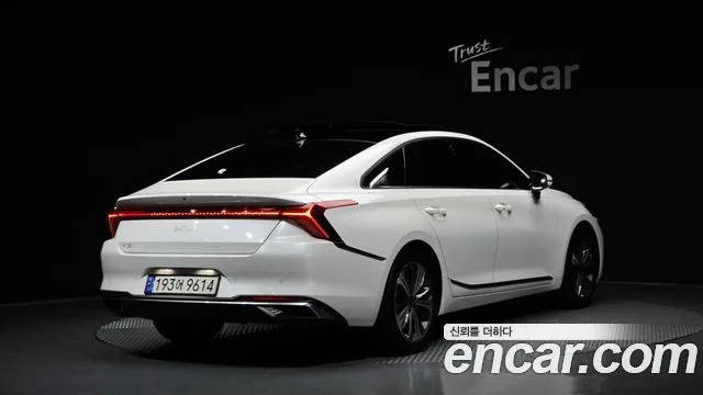 2024 Kia K8