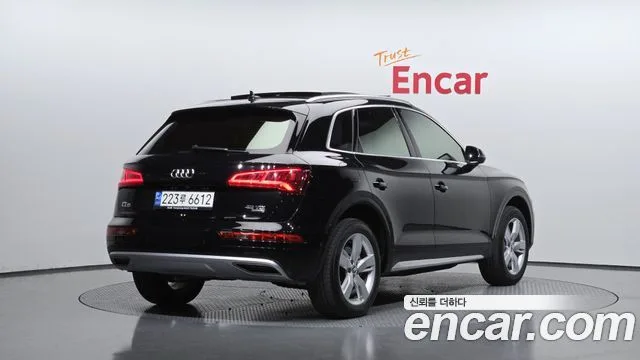 2020 Audi Q5, foto 2
