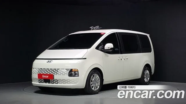 2023 Hyundai Staria