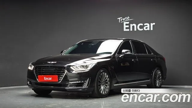 2018 Genesis EQ900