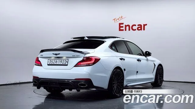 2020 Genesis G70