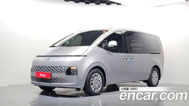 2022 Hyundai Staria