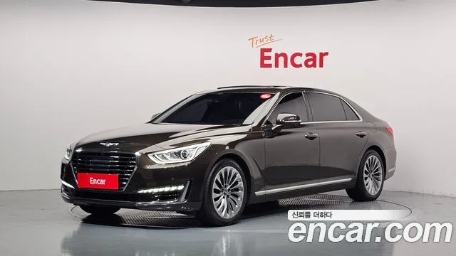2017 Genesis EQ900