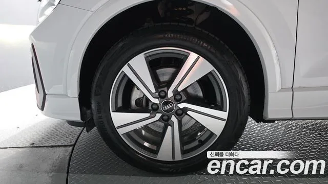 2023 Audi Q2, foto 4
