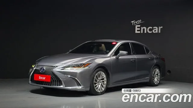 2019 Lexus ES