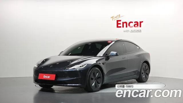2025 Tesla Model 3