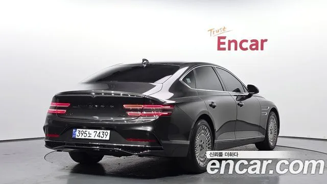 2026 Genesis G80