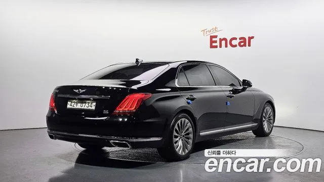 2016 Genesis EQ900, foto 2