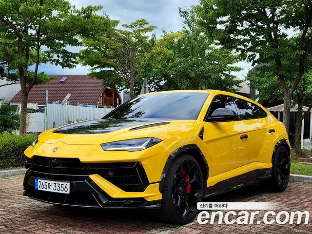 2024 Lamborghini Urus