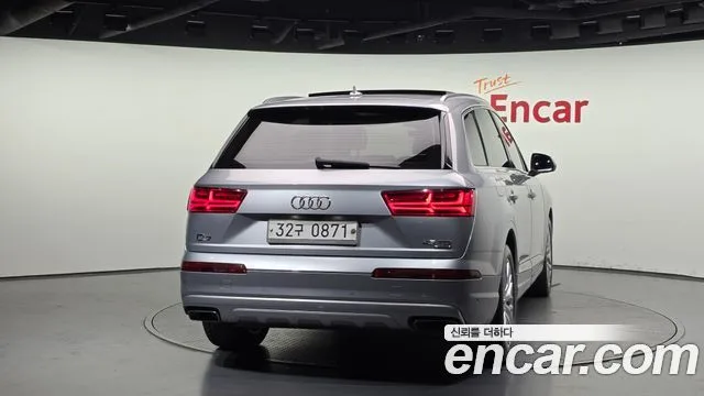 2016 Audi Q7, foto 4