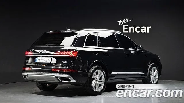 2022 Audi Q7