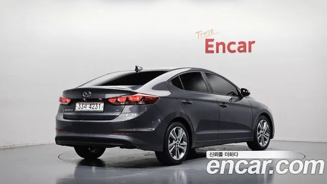 2018 Hyundai Avante, foto 2