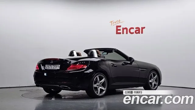 2019 Mercedes-Benz SLC-Class