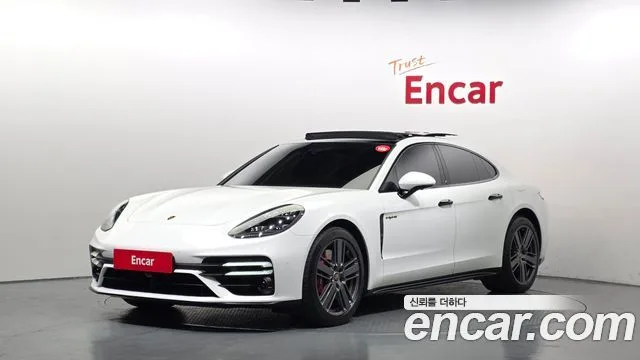 2021 Porsche Panamera