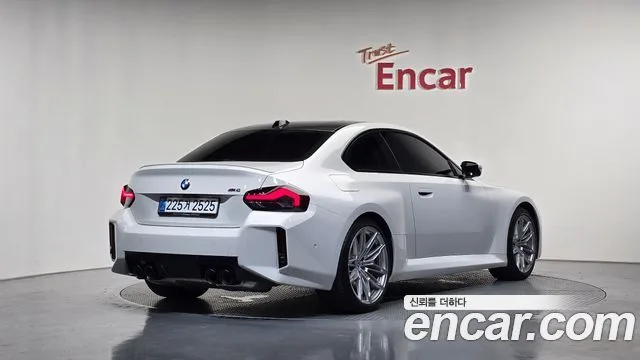 2025 BMW M2