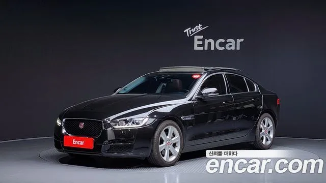 2016 Jaguar XE