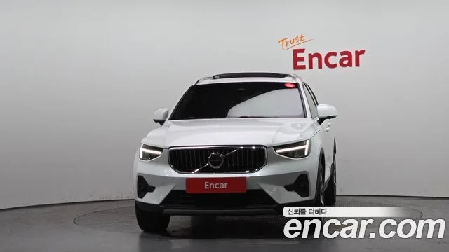 2023 Volvo XC40, foto 3