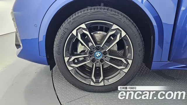 2024 BMW iX2, foto 4