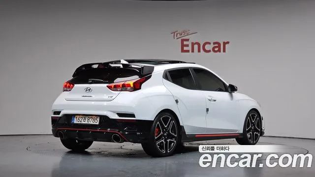 2022 Hyundai Veloster