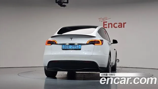 2022 Tesla Model Y, foto 3