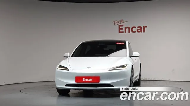 2024 Tesla Model 3, foto 2