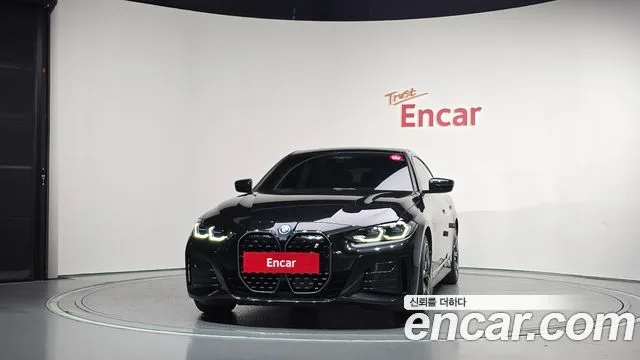 2023 BMW i4, foto 3