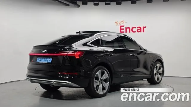 2023 Audi e-tron, foto 2
