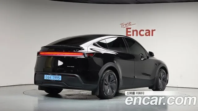 2026 Tesla Model Y